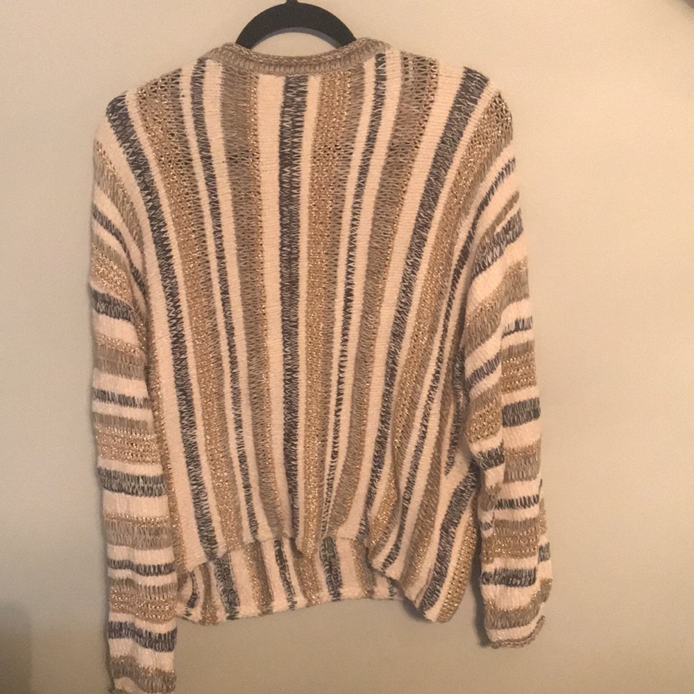 Comfortable Sweater - Picture 3 of 3